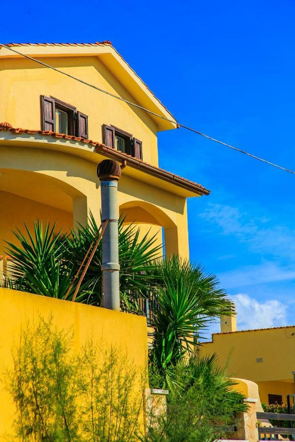 Casa Vacanze L'Orizzonte Aparthotel Valderice Bagian luar foto