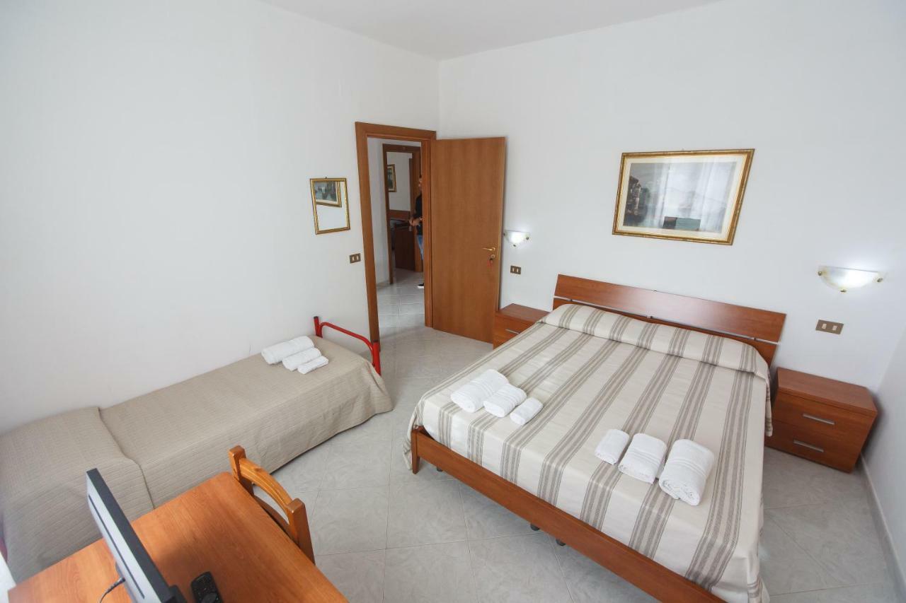 Casa Vacanze L'Orizzonte Aparthotel Valderice Bagian luar foto