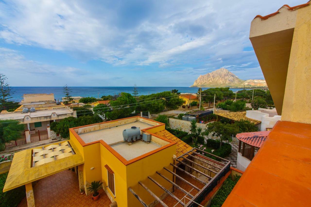 Casa Vacanze L'Orizzonte Aparthotel Valderice Bagian luar foto