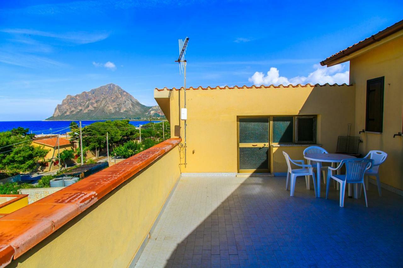 Casa Vacanze L'Orizzonte Aparthotel Valderice Bagian luar foto