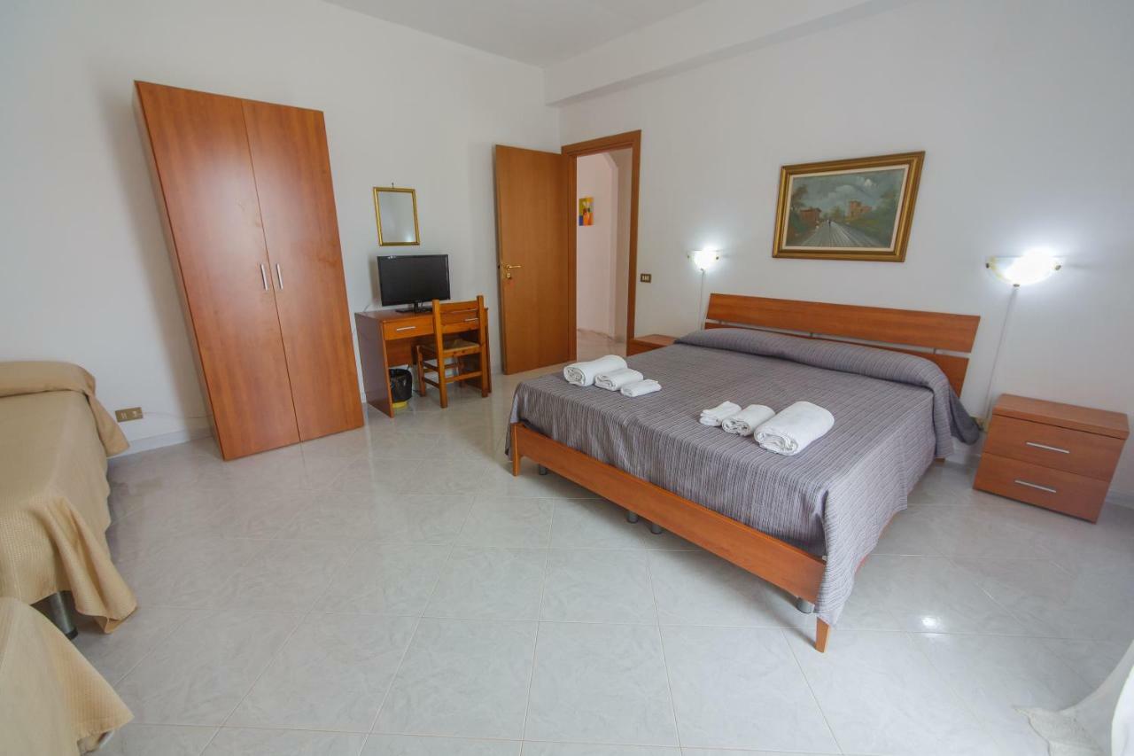 Casa Vacanze L'Orizzonte Aparthotel Valderice Bagian luar foto