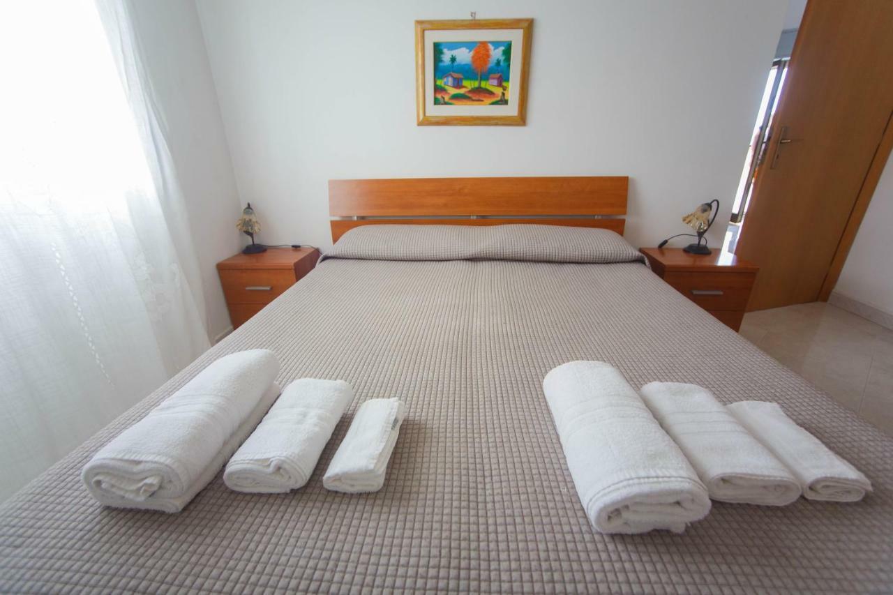 Casa Vacanze L'Orizzonte Aparthotel Valderice Bagian luar foto